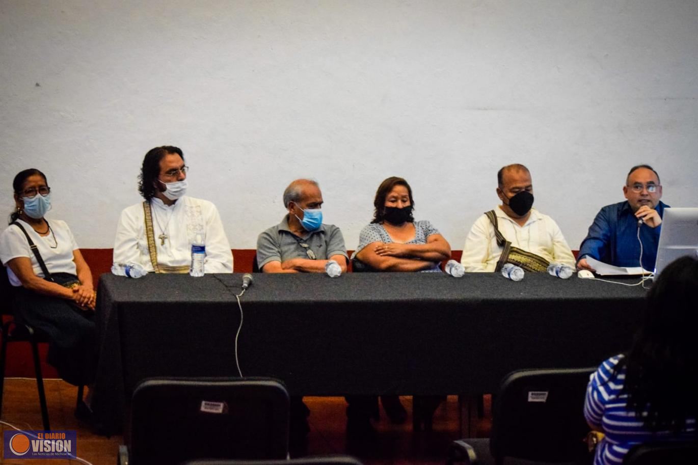 Artesanos dialogan sobre la historia y futuro del maque 