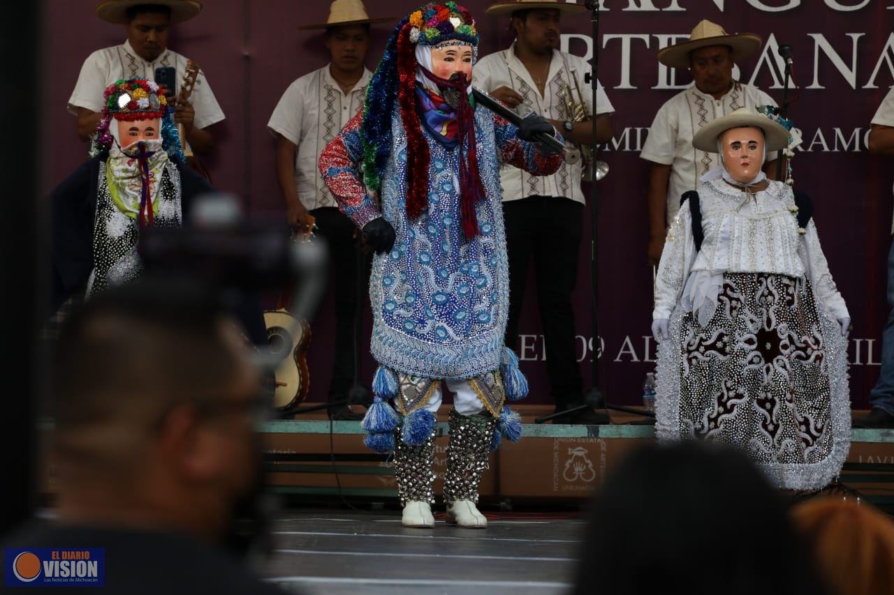 Exitoso segundo Festival Folklórico Uruapani