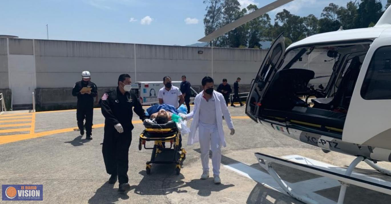 Helicópteros ya no son lujo de funcionarios, ahora sirven a la población: Bedolla