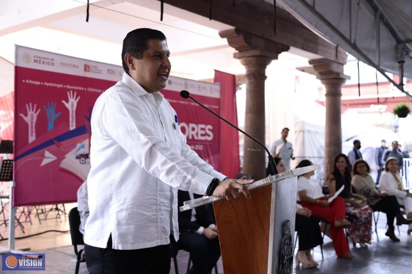 Concluyó en Uruapan ruta del Librobús