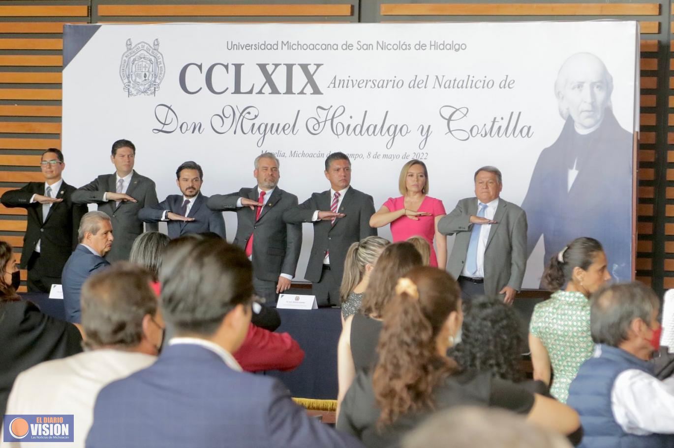 Asiste Bedolla a evento por Natalicio de Don Miguel Hidalgo y Costilla