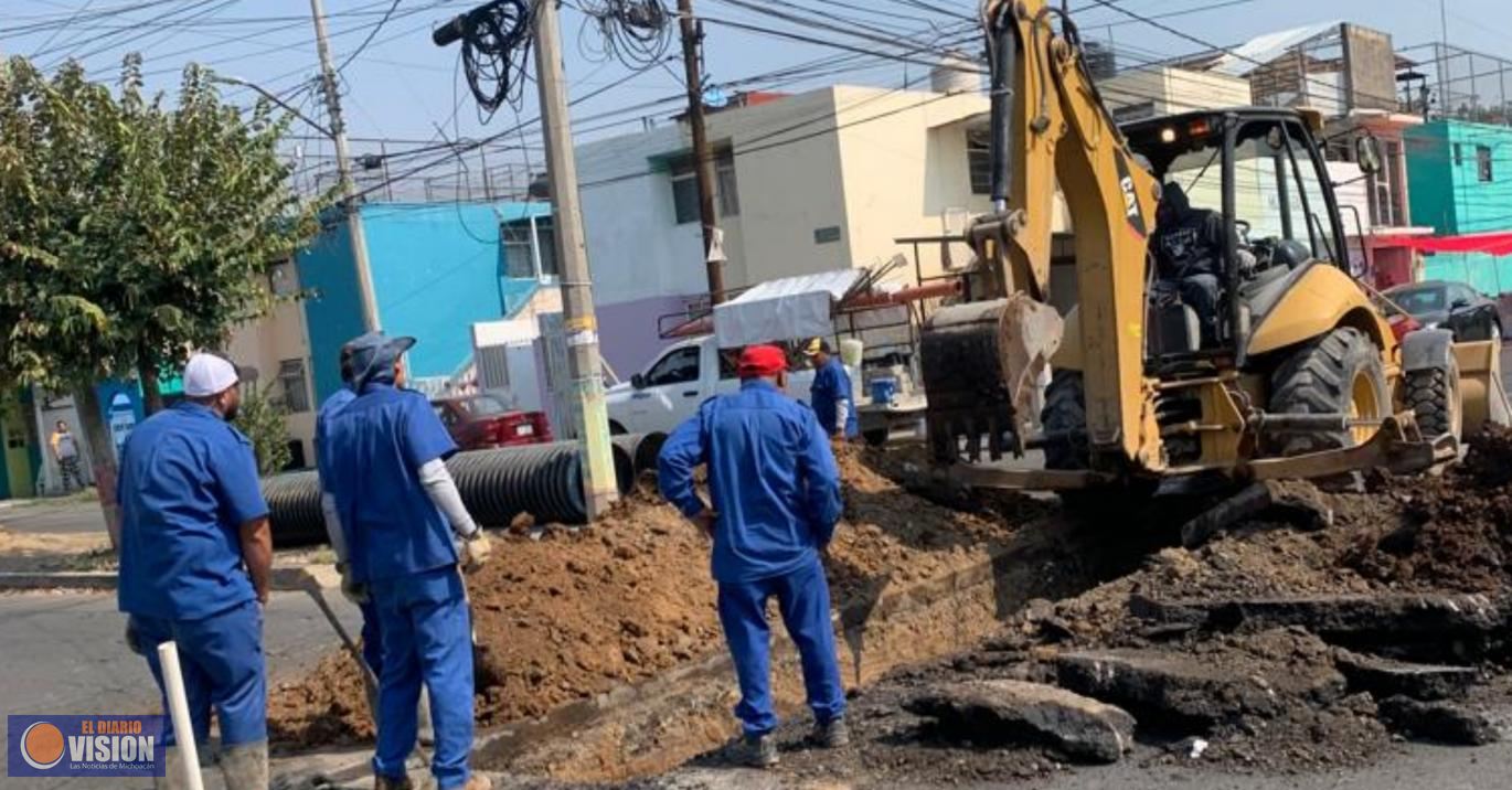Ooapas repara ruptura de tubería para evitar afectaciones en la colonia Prados Verdes