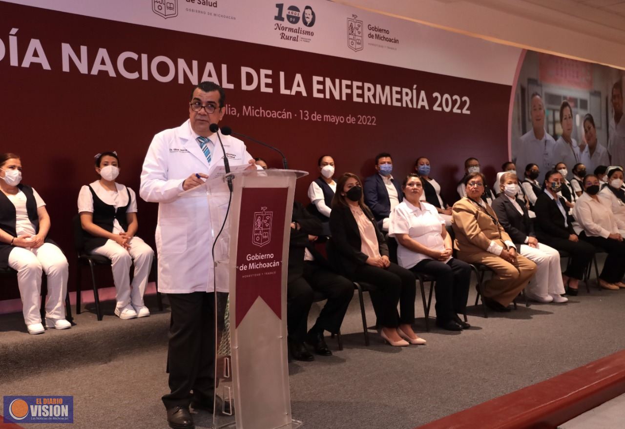 Entregan Presea al Mérito en Enfermería