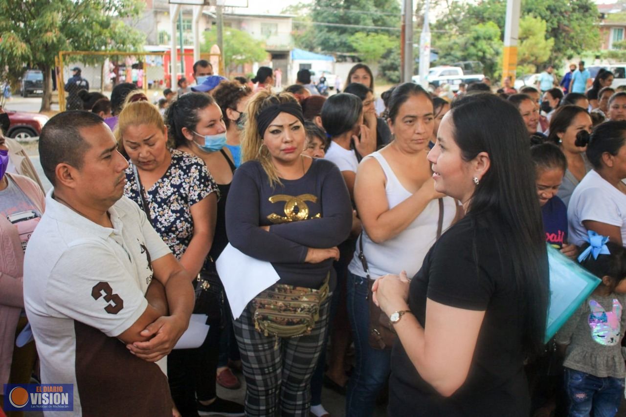 Llevan la tarjeta DIFnifícate a la colonia El Inguambal