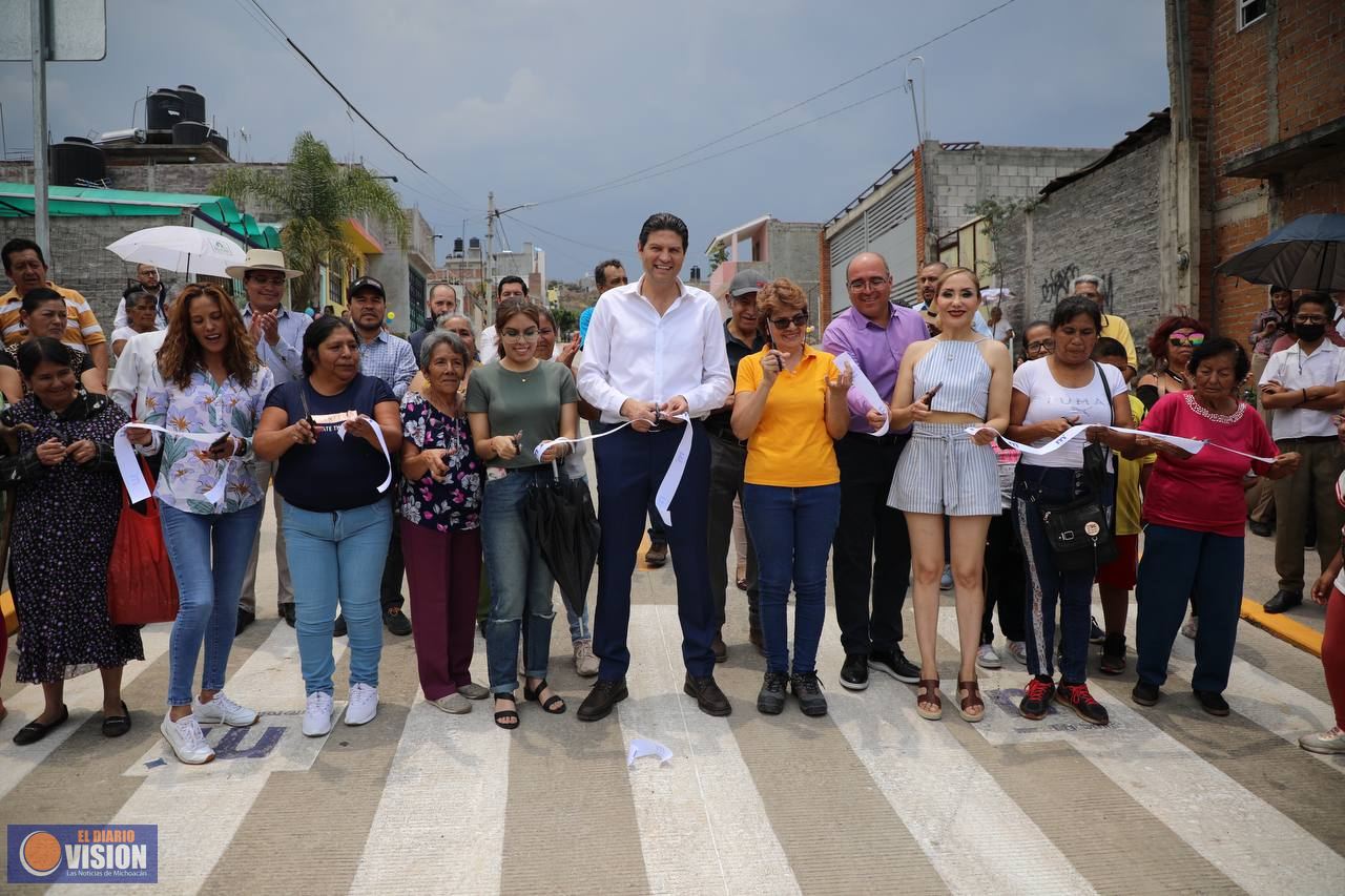 Morelianos celebran inauguración de calle en colonia Ciudad Jardín