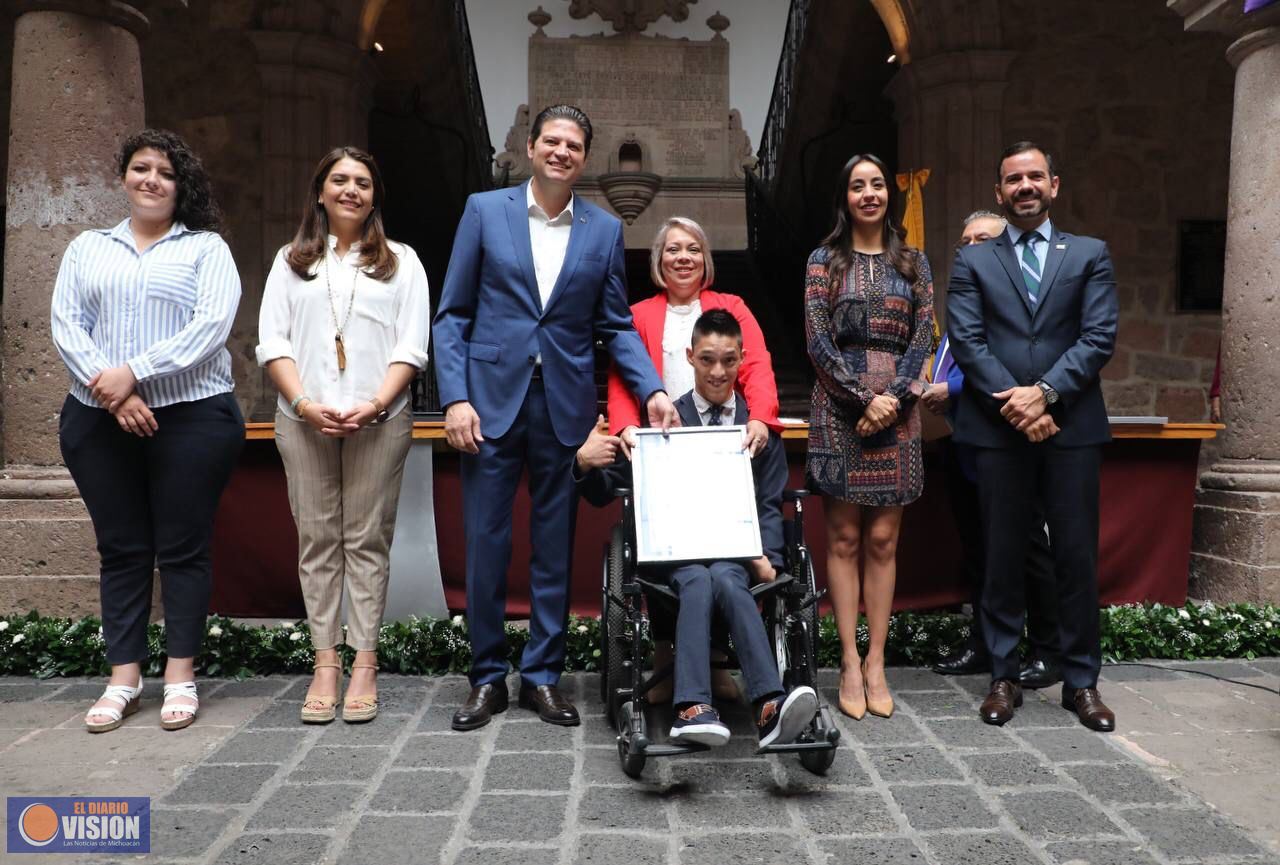 Condecoración al Mérito Juvenil, reconocimiento a las y los jóvenes de Morelia: Alfonso Martínez