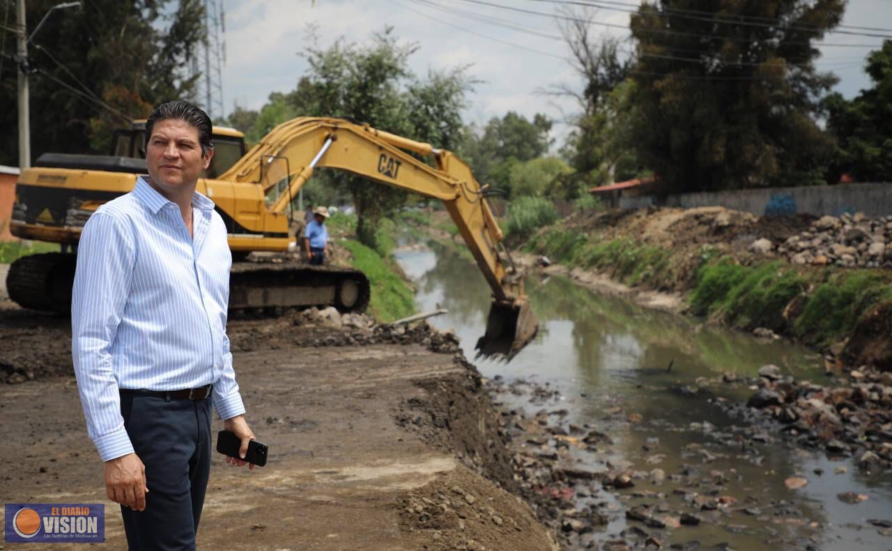 Estamos trabajando de manera ininterrumpida en puente del dren Barajas: Alfonso Martínez