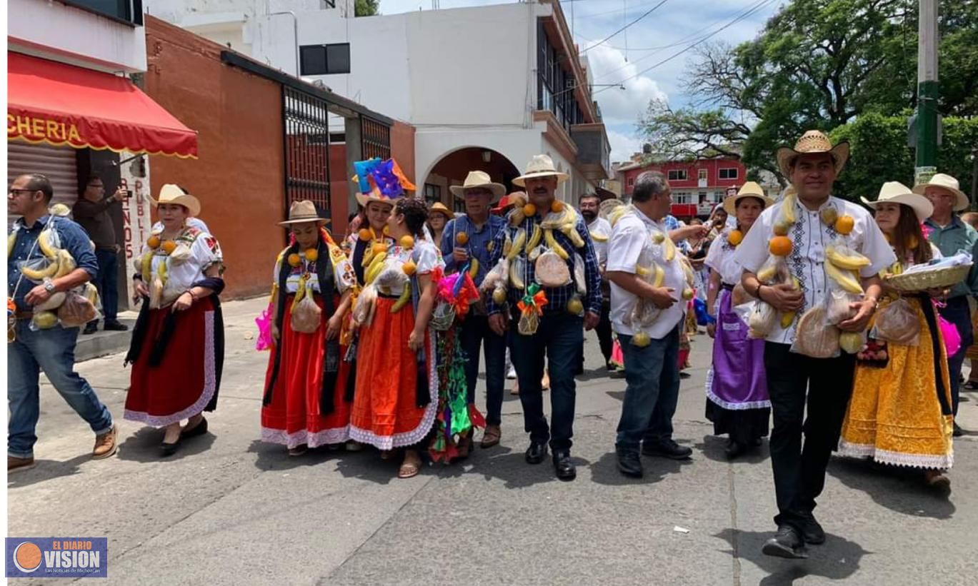 En Zacapu, realizan la tradicional topa de barrios en el marco del 474 aniversario 