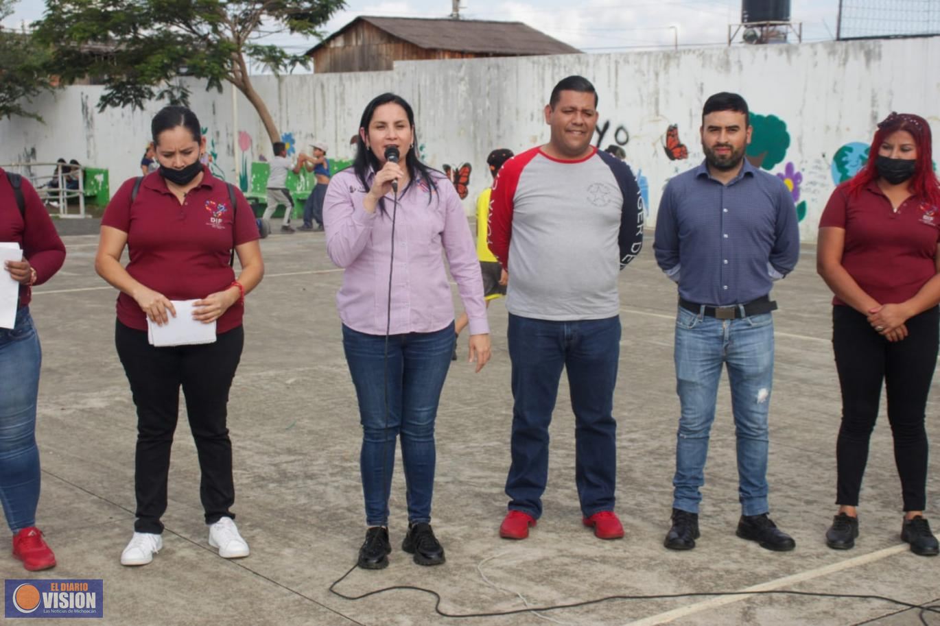 Tarjeta DIFnifícate lleva los beneficios del DIF a todas las colonias