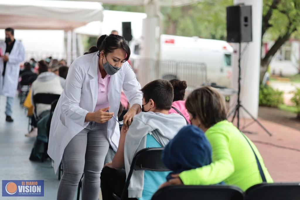 Aplican en Uruapan más de 9 mil dosis de vacuna anti COVID-19 a niños de 5 a 11