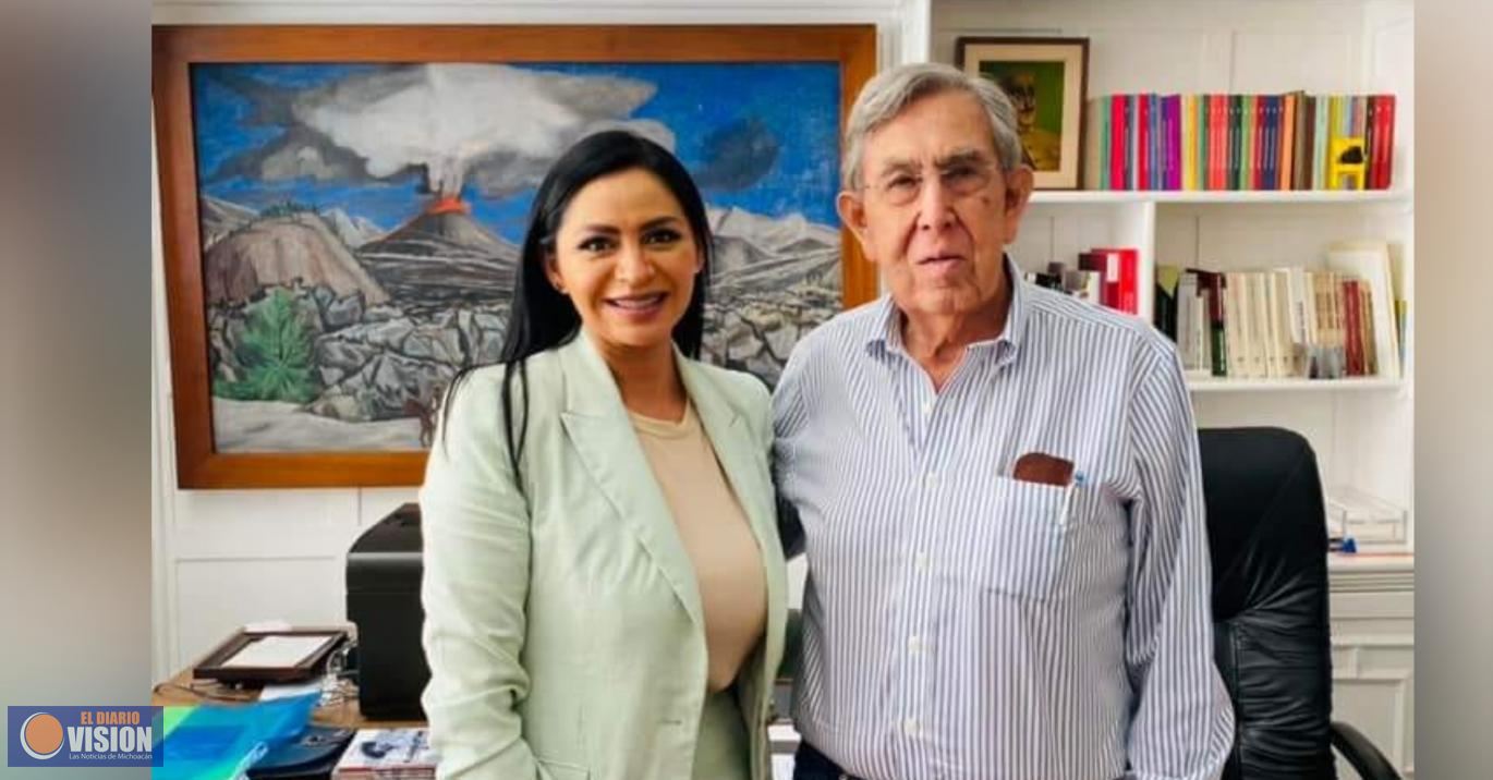 Araceli Saucedo Reyes, se reunió con el Ingeniero Cuauhtémoc Cárdenas Solórzano