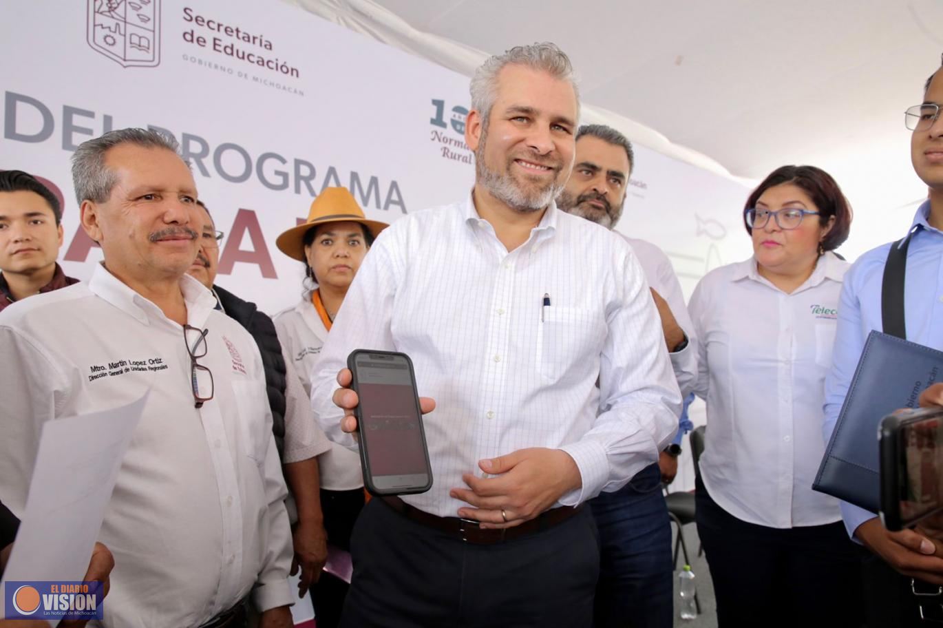 Mil 200 antenas de “Internet para Todos” se han instalado en escuelas rurales: Bedolla