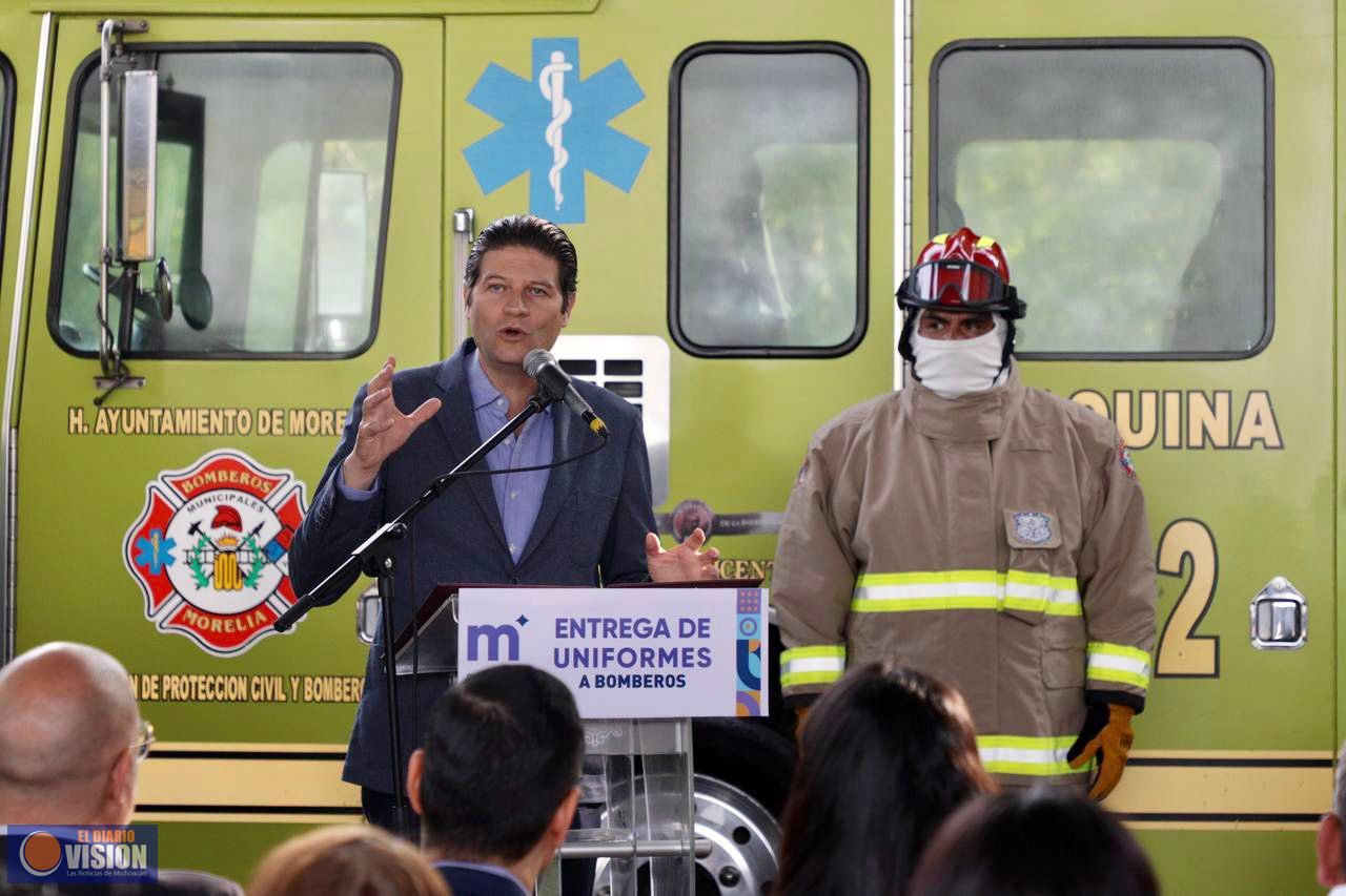Alfonso Martínez destina recursos sin precedentes para equipamiento de Bomberos de Morelia