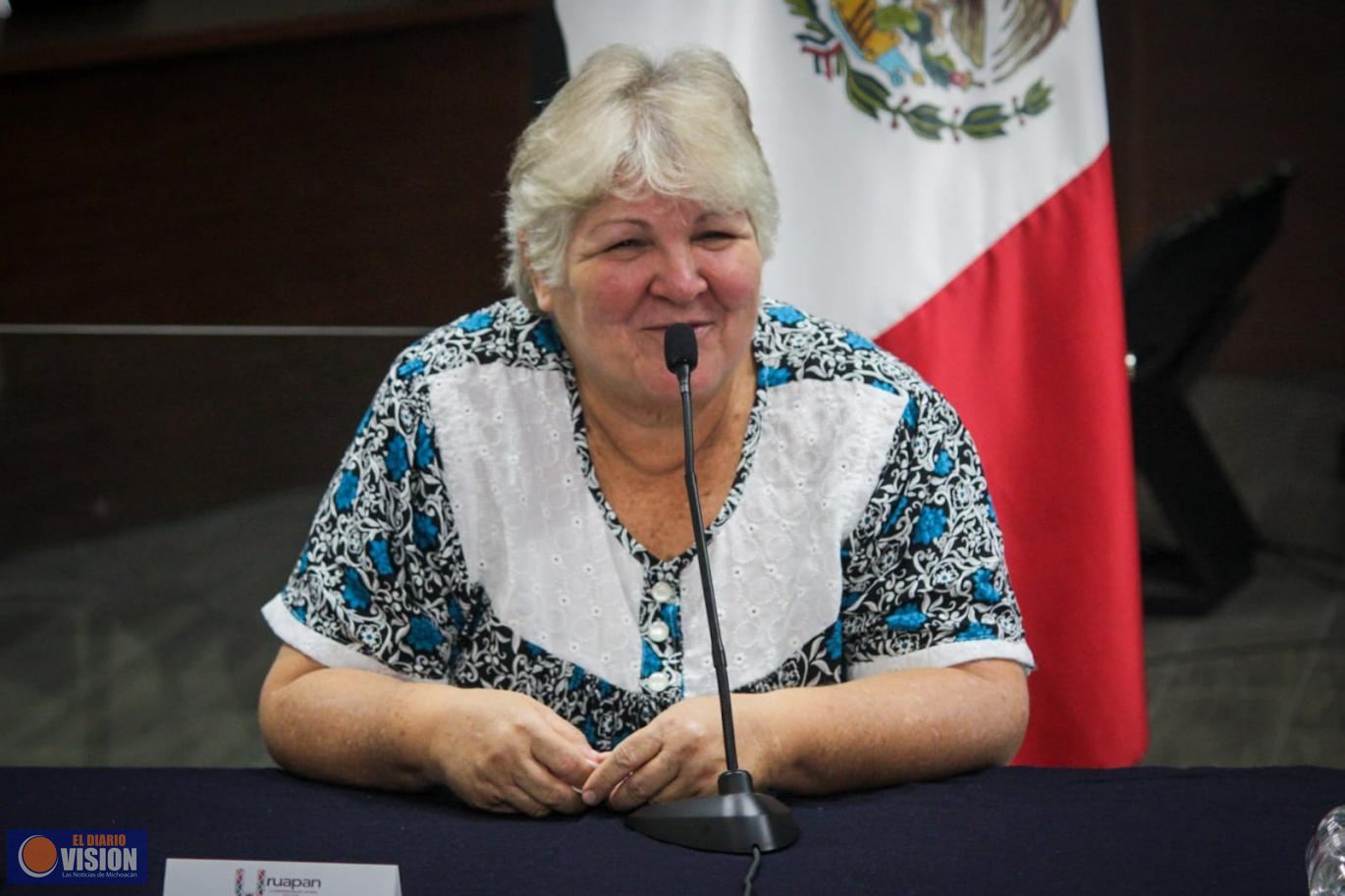 Dra. Aleida Guevara brinda consulta gratuita en DIF municipal 