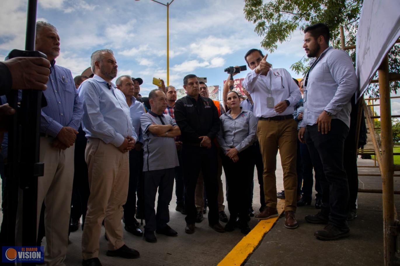 Entrega Nacho Campos y Alfredo Ramírez obra del Boulevard Industrial
