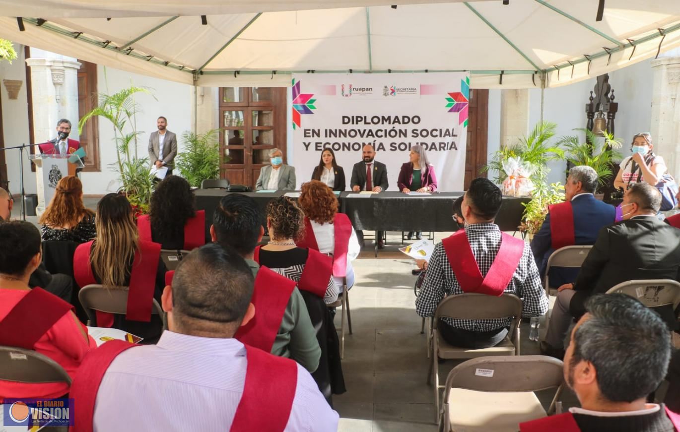 Culmina diplomado de innovación social y economía solidaria