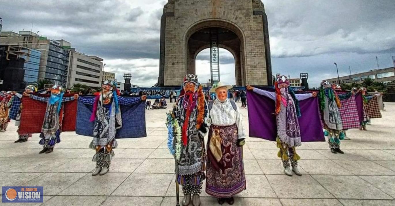 Los Kurpites participaron en el XLIV Festival de Danzas de la Escuela Nacional de Danza Floklórica