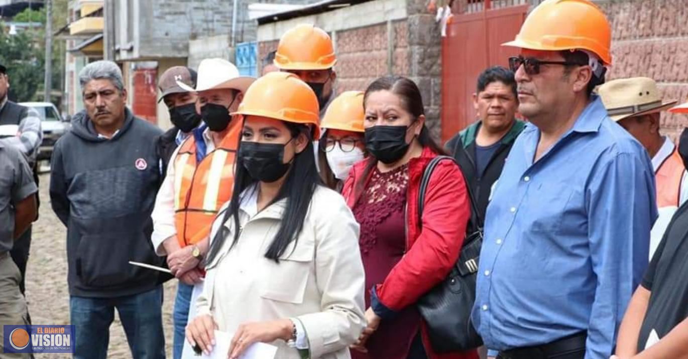 Araceli Saucedo pone en marcha construcción de colectores y emisores sanitarios en Opopeo