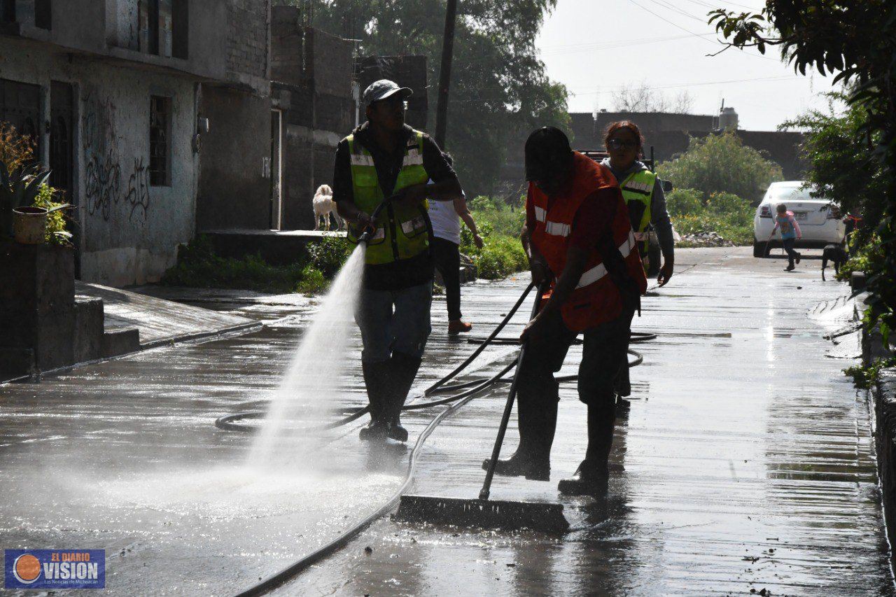 Continúan trabajos de recuperación en Morelia por lluvia atípica de este miércoles