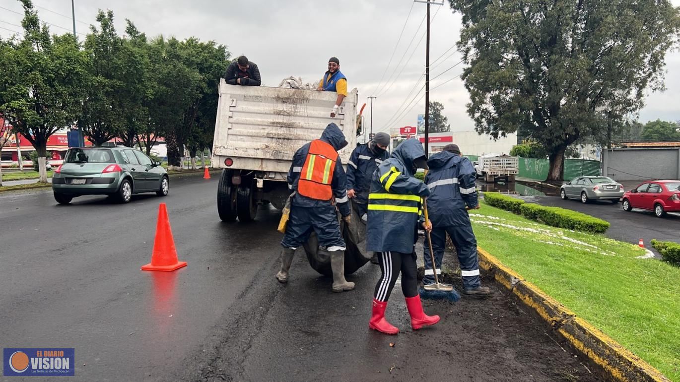 Realiza Ayuntamiento de Morelia jornada de limpieza en Libramiento Sur