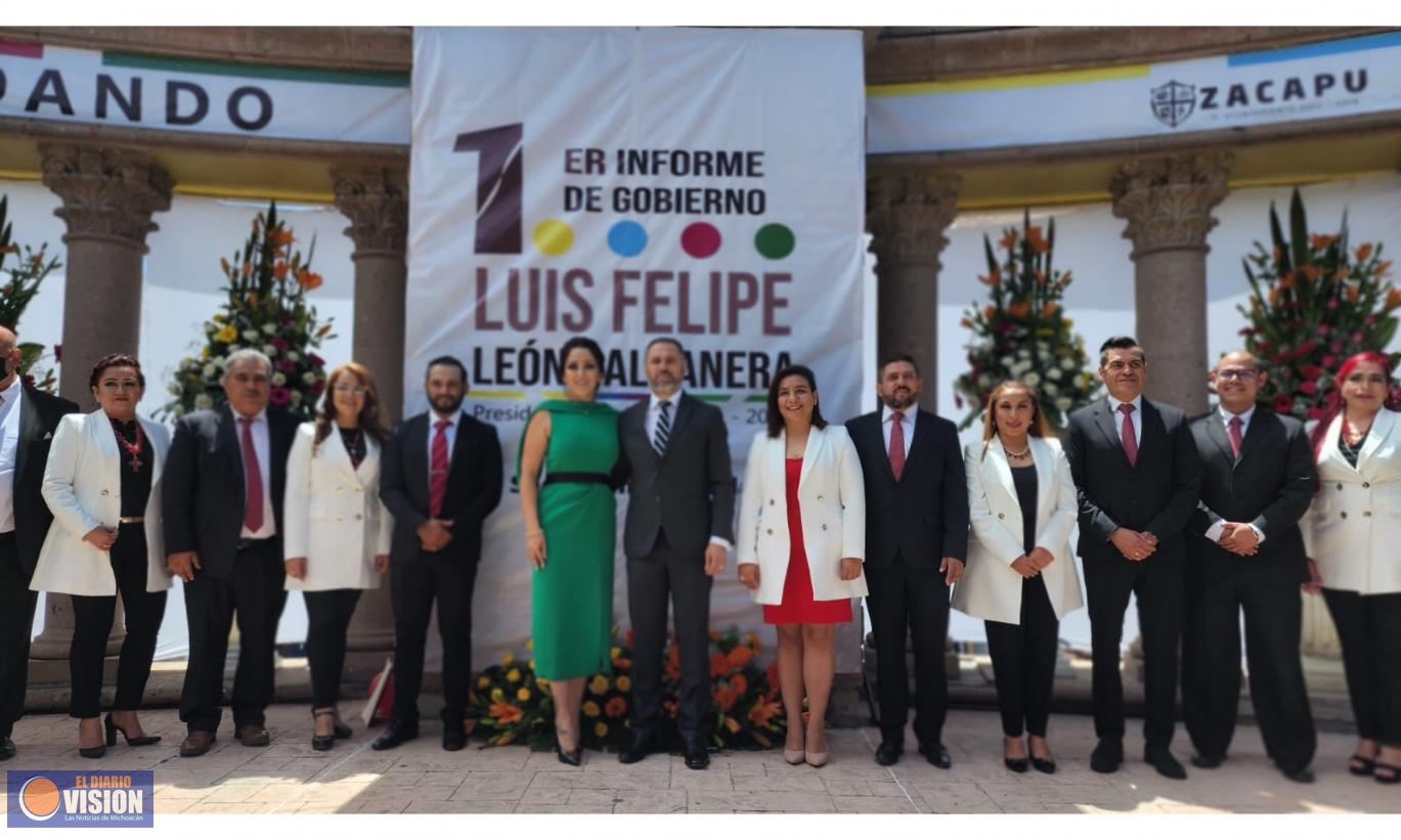 Rinde Luis Felipe León Balbanera primer informe de gobierno 2021-2024 