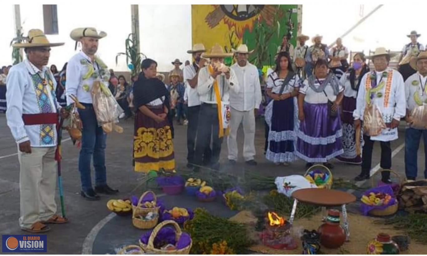 Luis Felipe participó en la inauguración de la 5.ª Feria del Elote Tarejero 2022