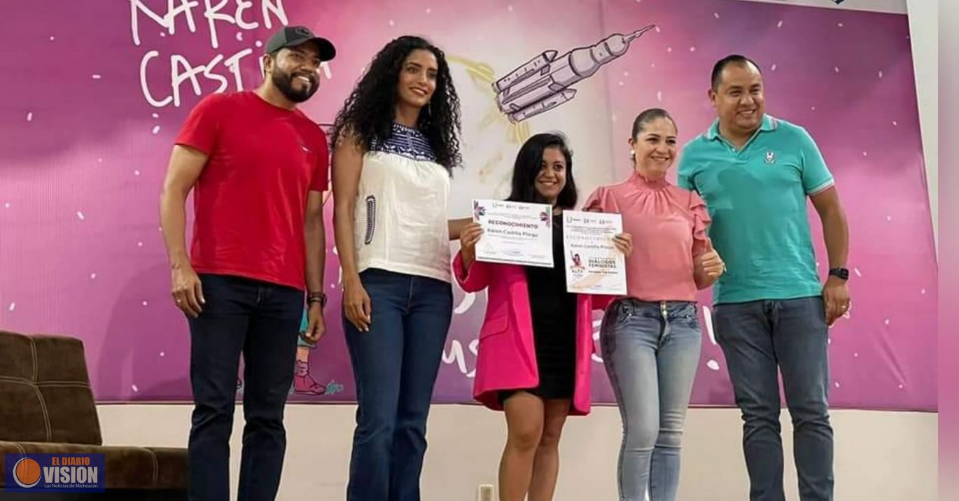 Edna Díaz Acevedo, asistió a la Conferencia y Taller 
