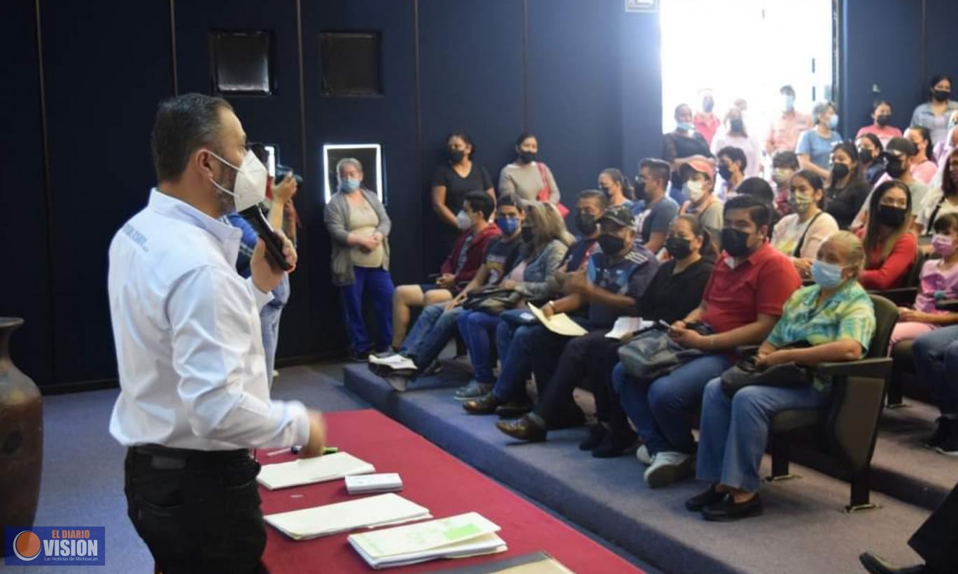 Luis Felipe beneficia a 300 jóvenes con el programa 