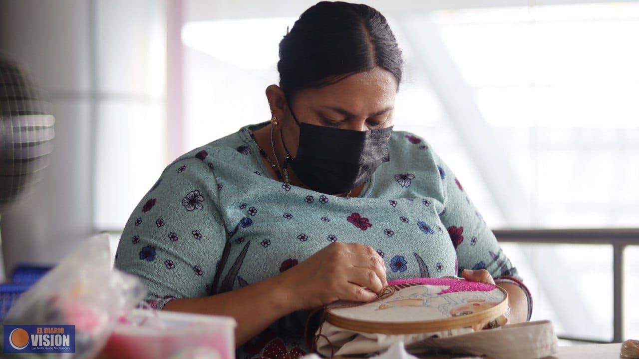 Reanudan talleres artísticos en el Colegio de Morelia