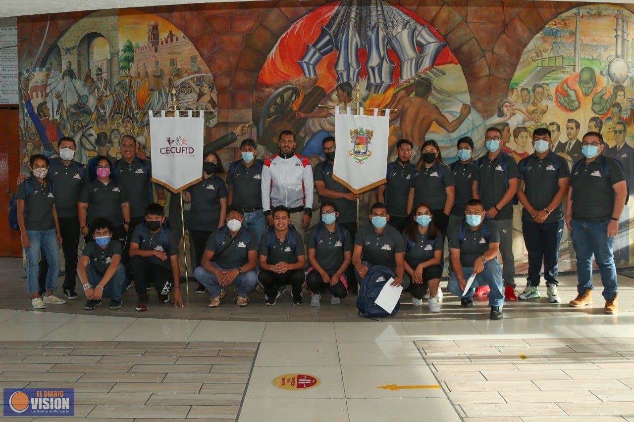 Abanderan a delegación michoacana que participará en los Deportes Autóctonos y Tradicionales 