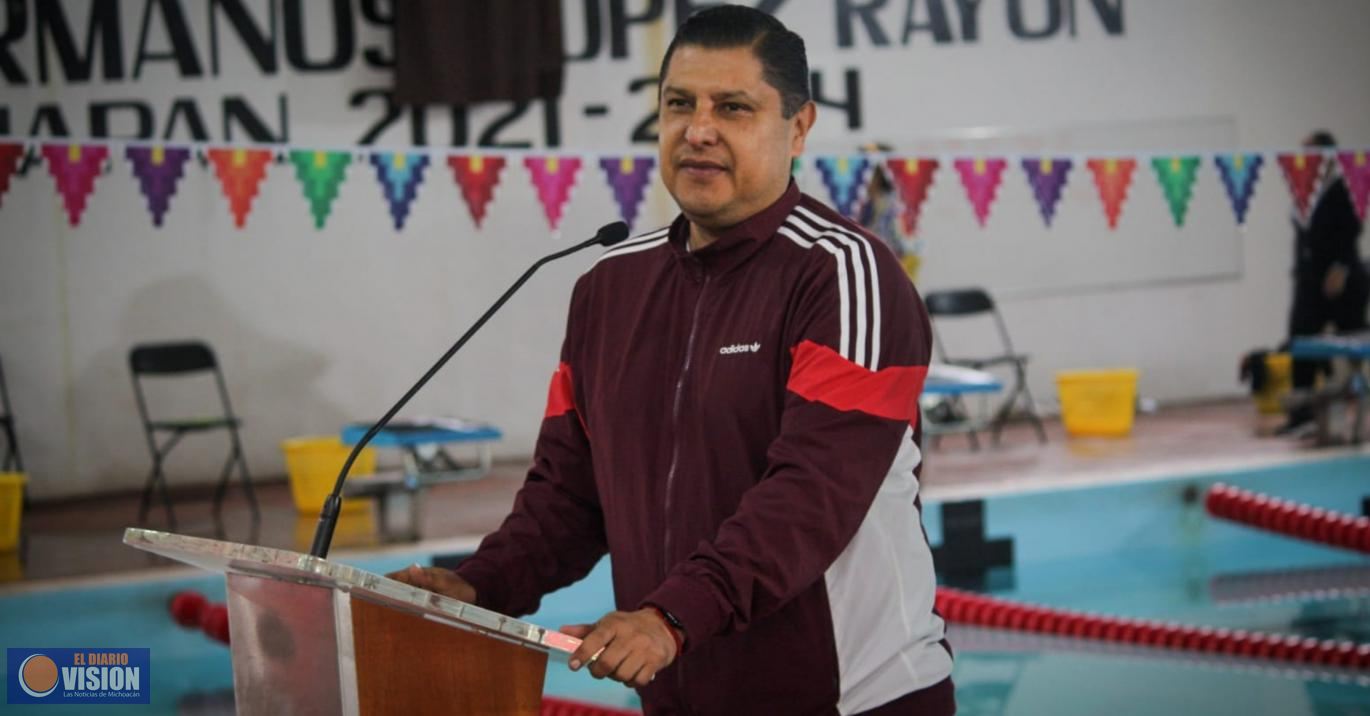 Inauguró Nacho Campos torneo estatal de natación de fiestas patrias 