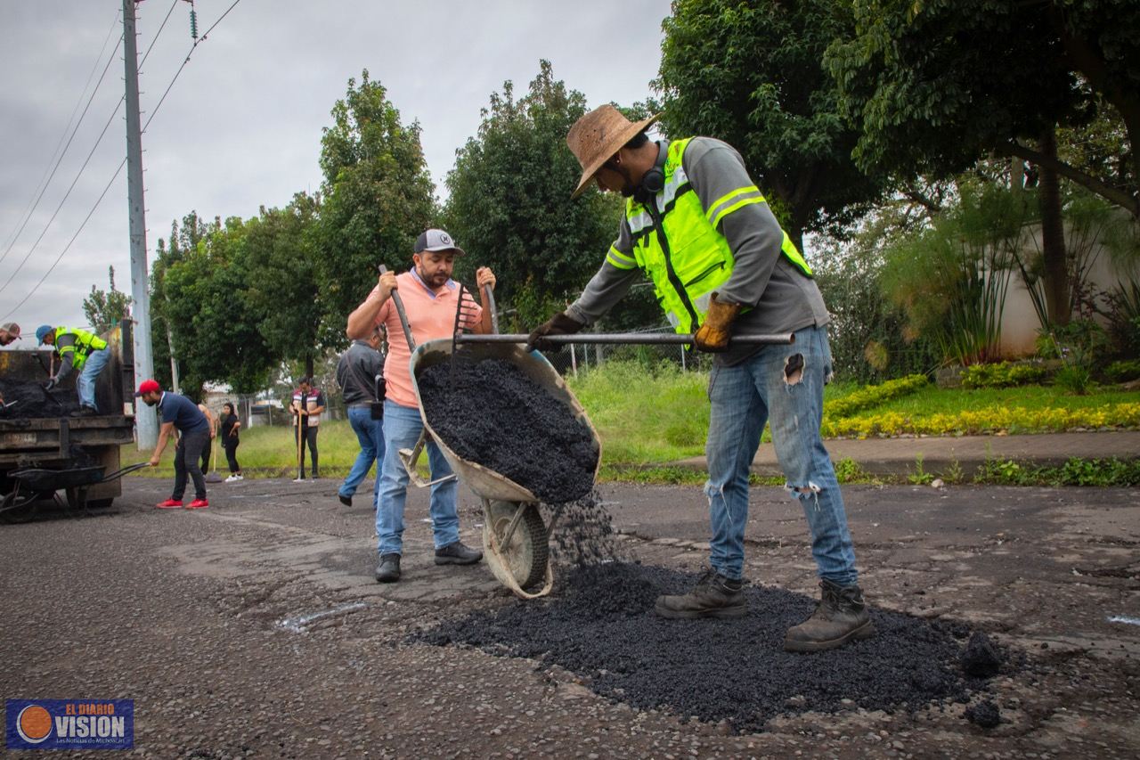 Gobierno del Bien realiza jornadas intensivas de bacheo y recolección