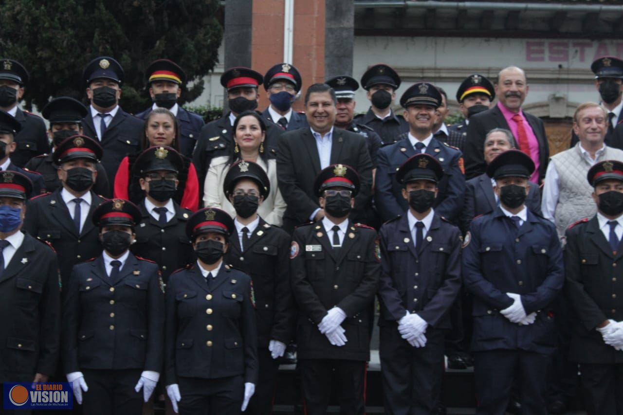 Bomberos voluntarios,  ejemplo de servicio: Nacho Campos 