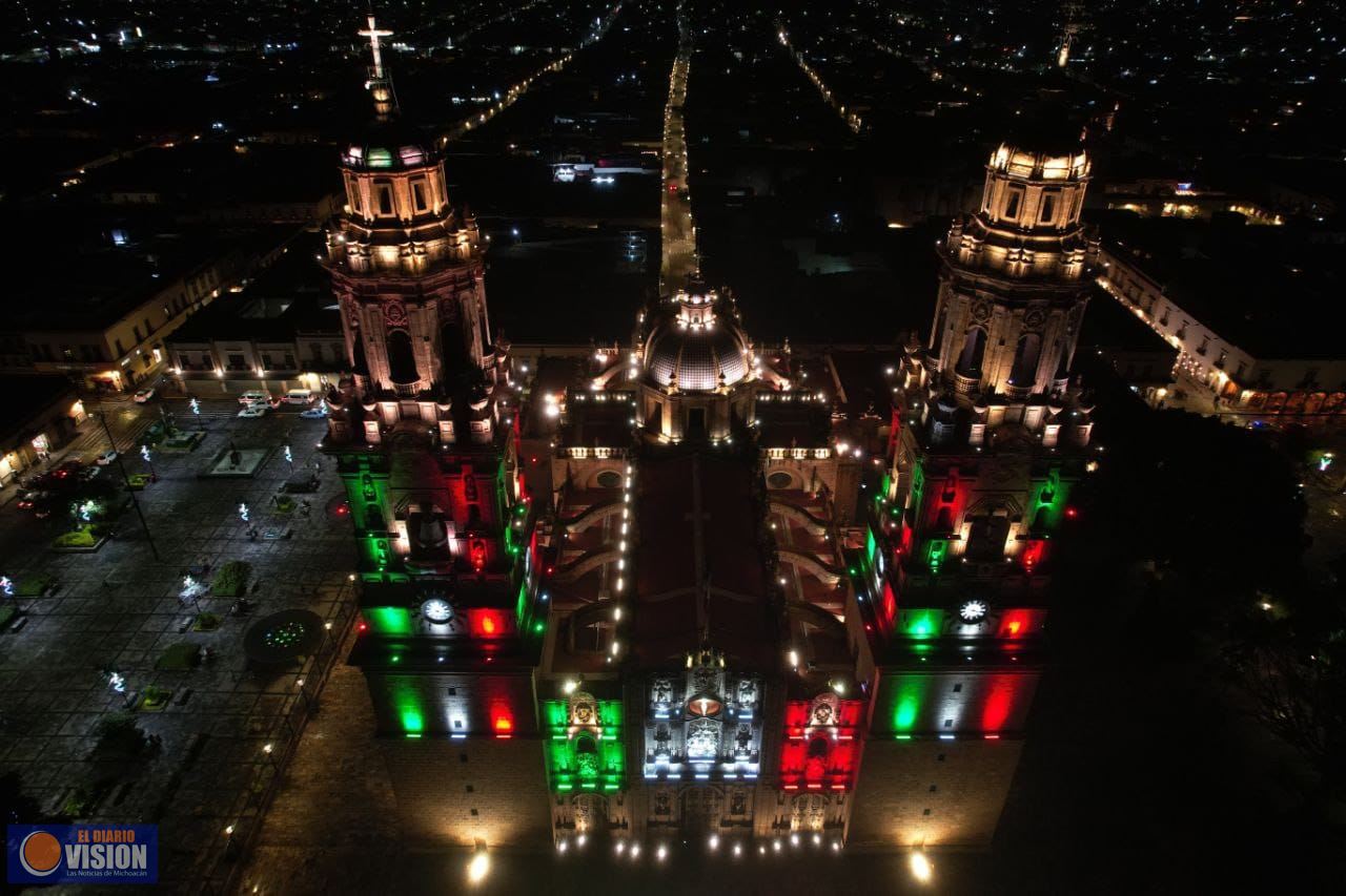 Invita Gobierno Municipal al espectáculo de luces de Catedral alusivo 