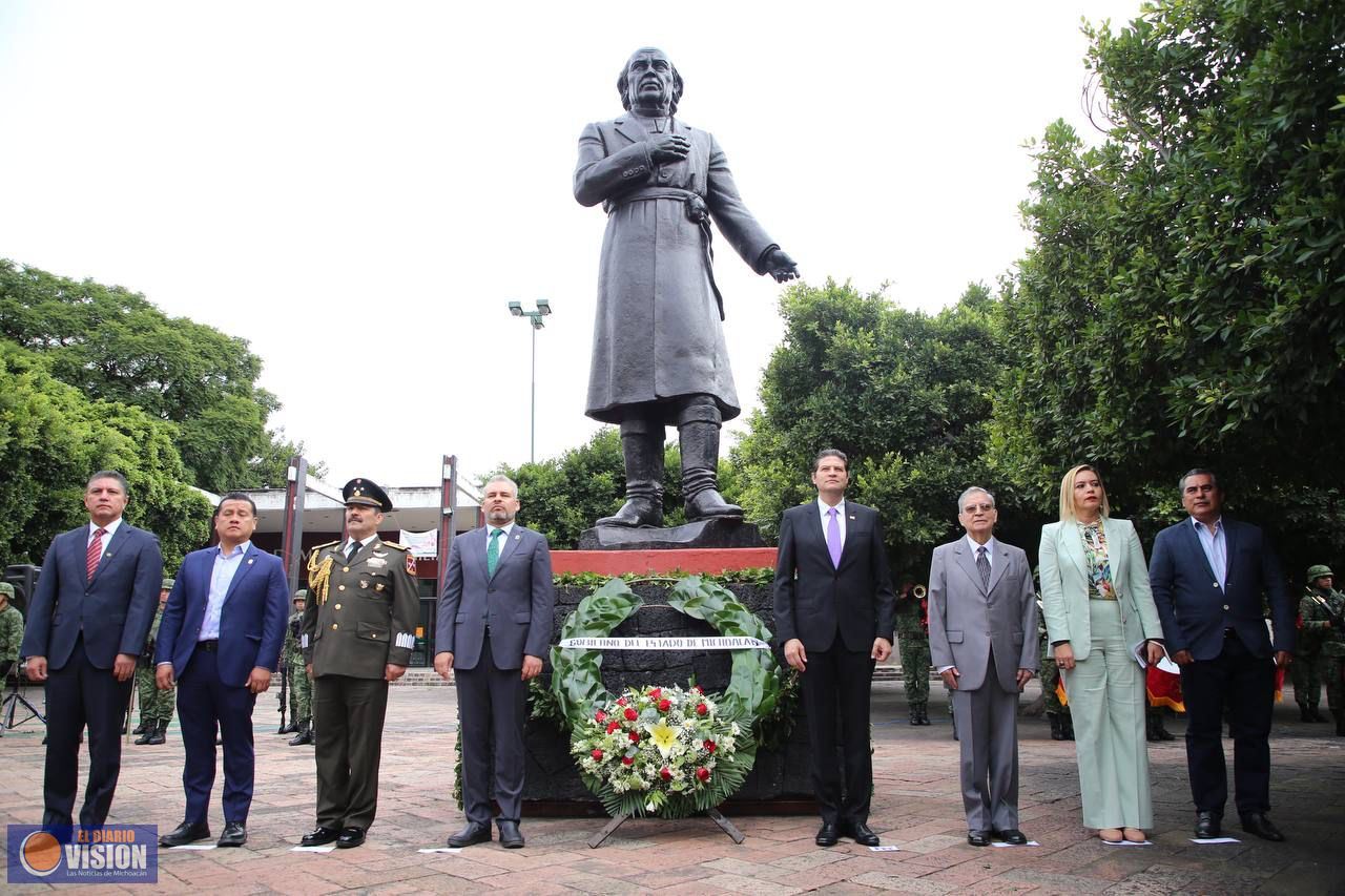 Encabeza Alfonso Martínez ceremonia cívica por Aniversario de la Independencia Nacional