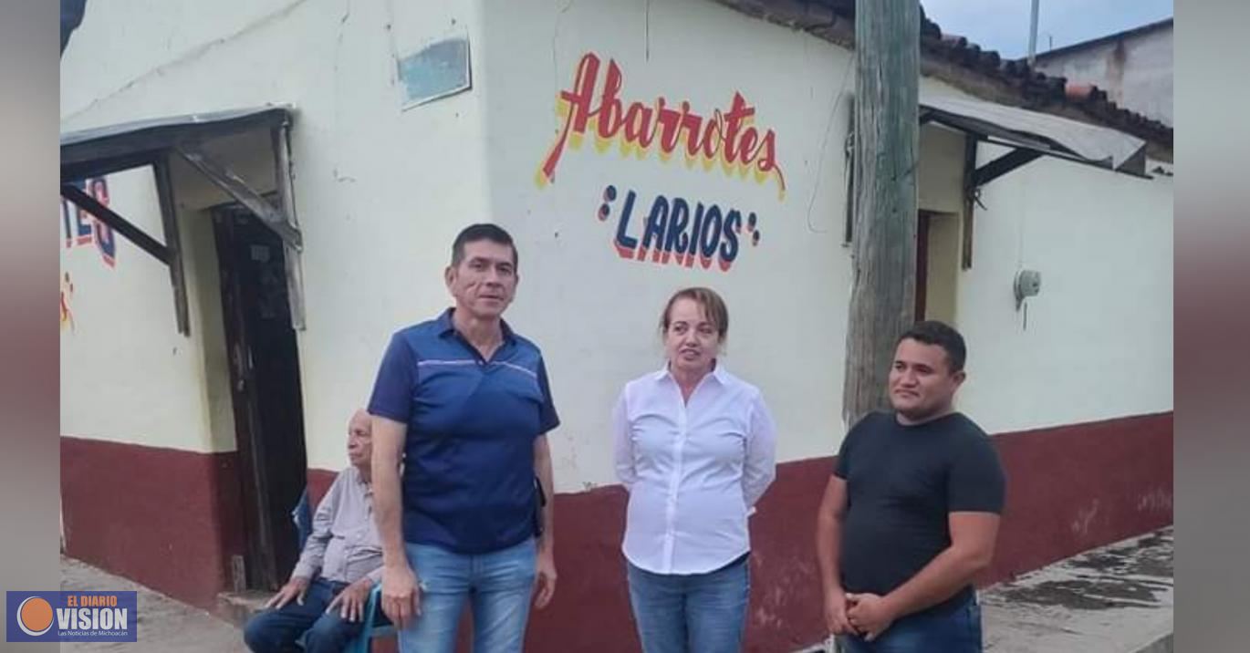 María Elena Maldonado, visitó la comunidad de Villa Victoria, en el municipio de Chinicuila 