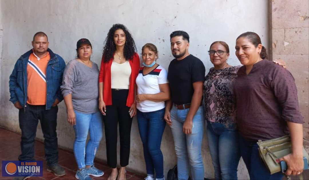 Edna Díaz Acevedo se reúne con integrantes del Ayuntamiento de Taretan