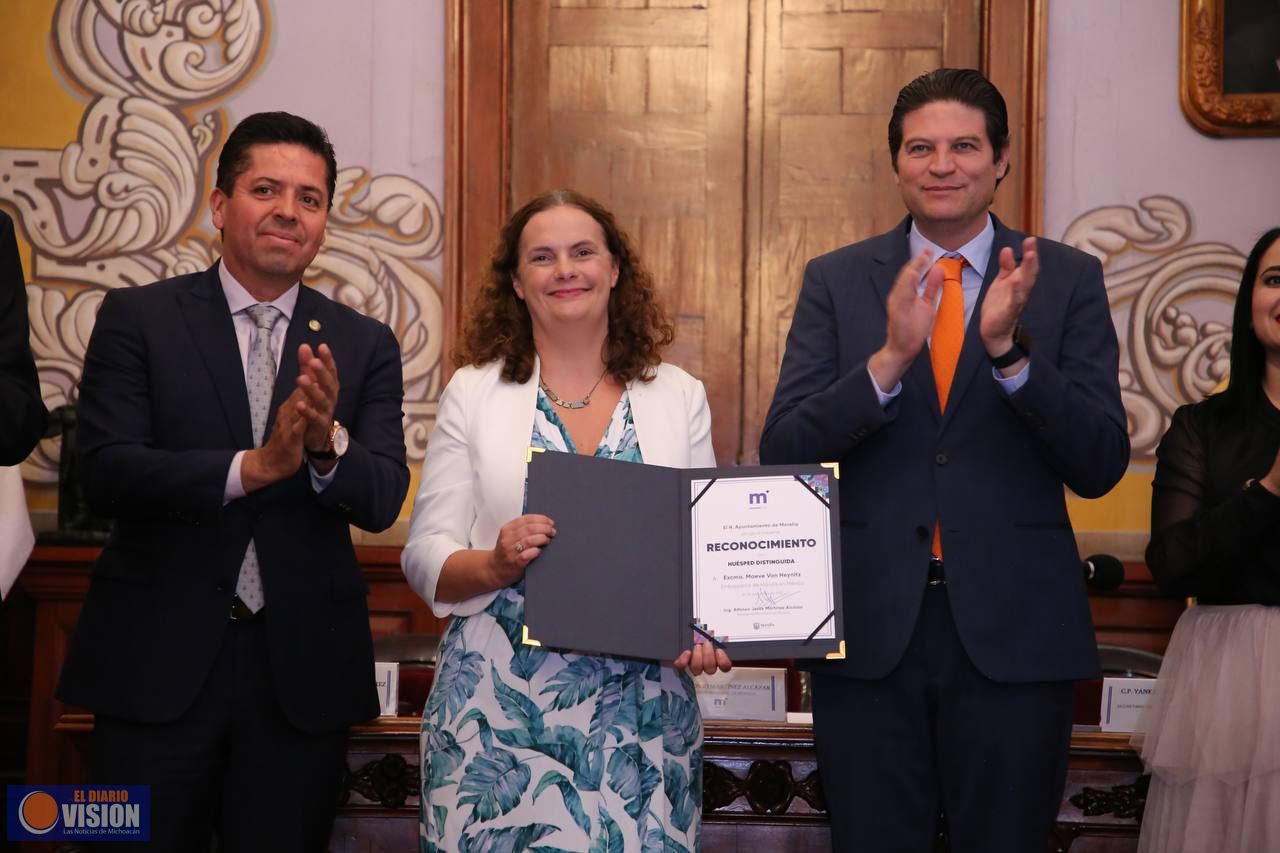 Alfonso Martínez nombra Huésped Distinguida a la Embajadora de Irlanda en México