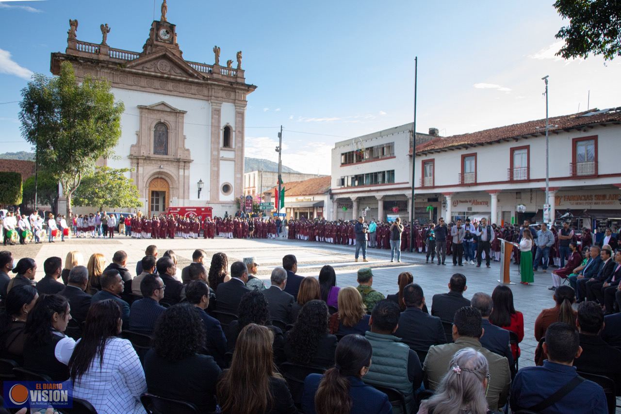 Conmemora Uruapan 201 años de la consumación de la Independencia
