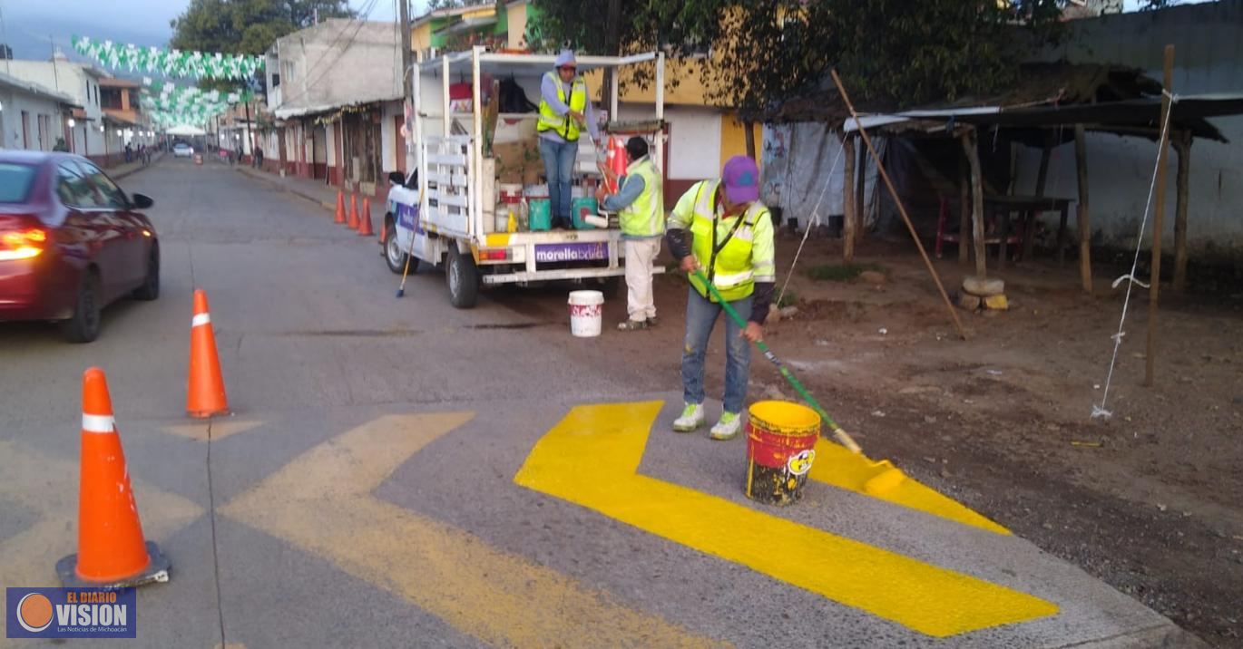 Realiza SEDUM trabajos de balizamiento en la Tenencia de Capula