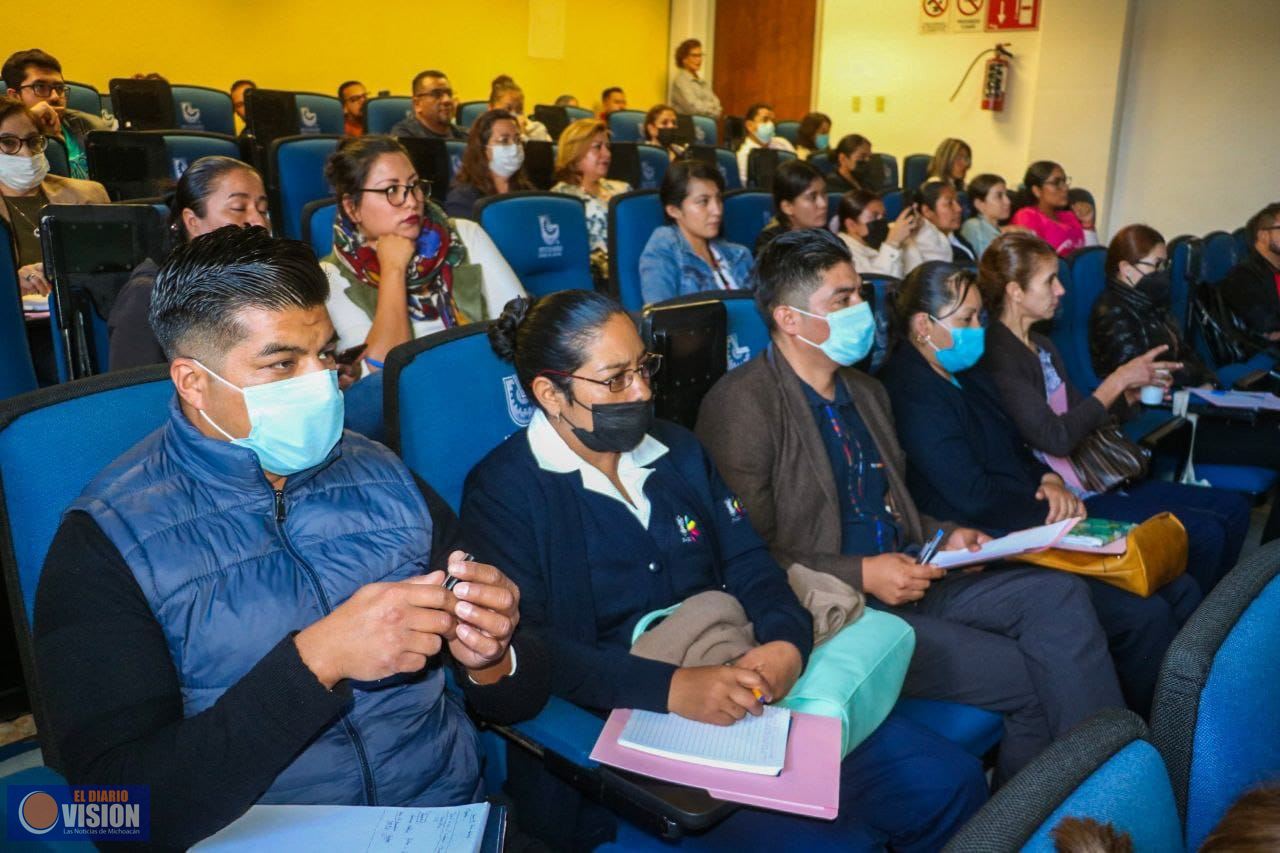 Autoridades municipales inauguran el curso de atención de emergencia obstétrica