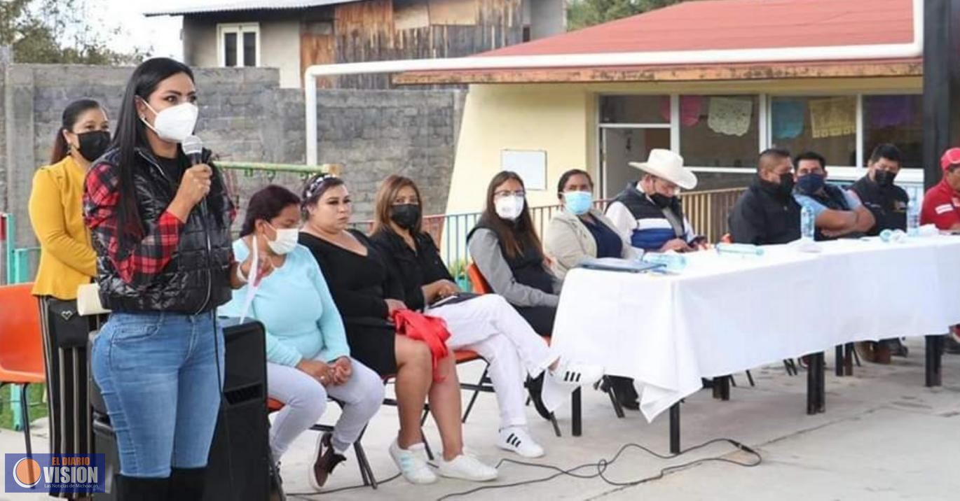 Inaugura Araceli Saucedo Reyes techumbre en Jardín de Niños “Jean Piaget”