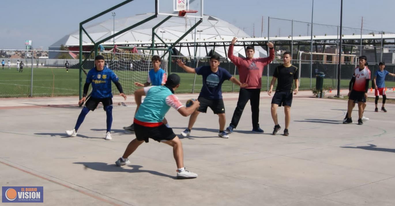 Celebran selectivo de balonmano en Complejo Deportivo Bicentenario