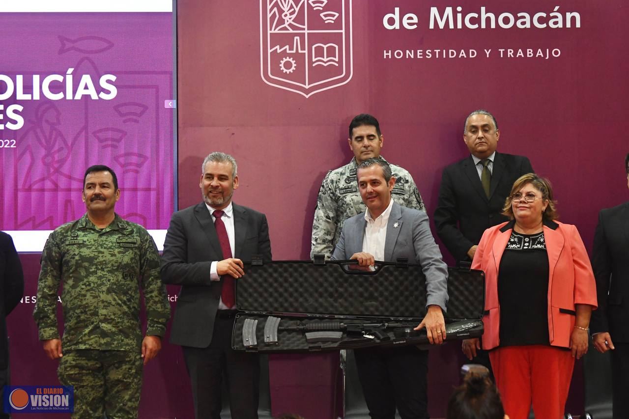 Policía Morelia recibe armamento y fortalece estado de fuerza