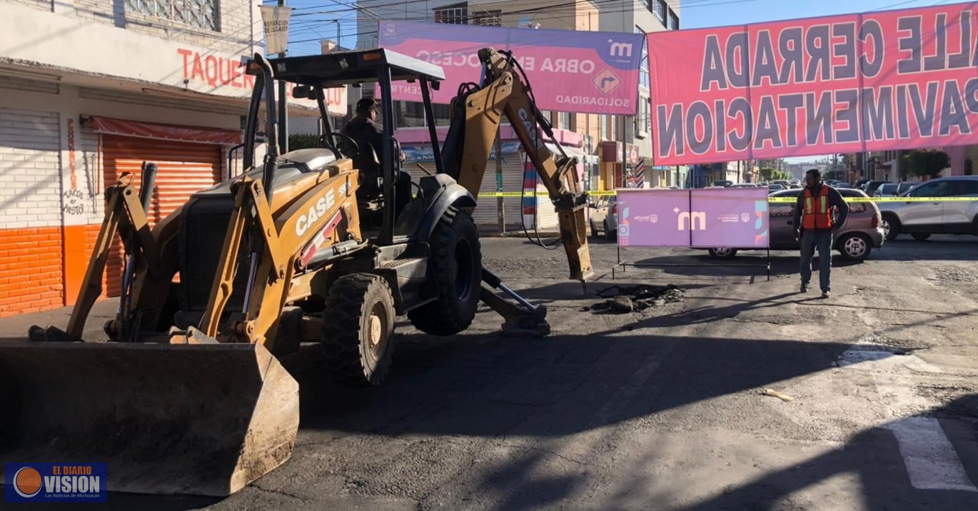 Avanzan las obras de reencarpetamiento en Morelia; intervienen la calle Lago de Pátzcuaro