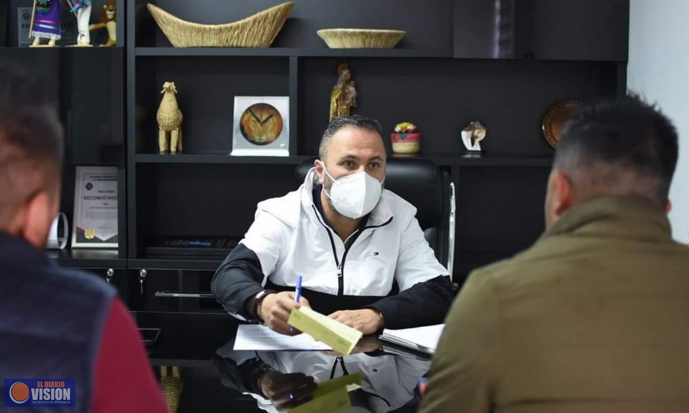 Refrenda Luis Felipe cercanía con las comunidades del municipio 