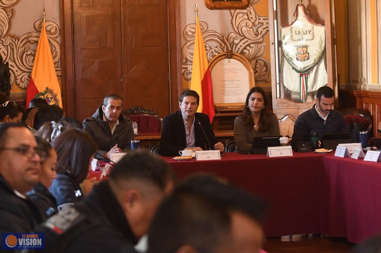 Encabeza alcalde reunión semanal de evaluación con mandos policiales