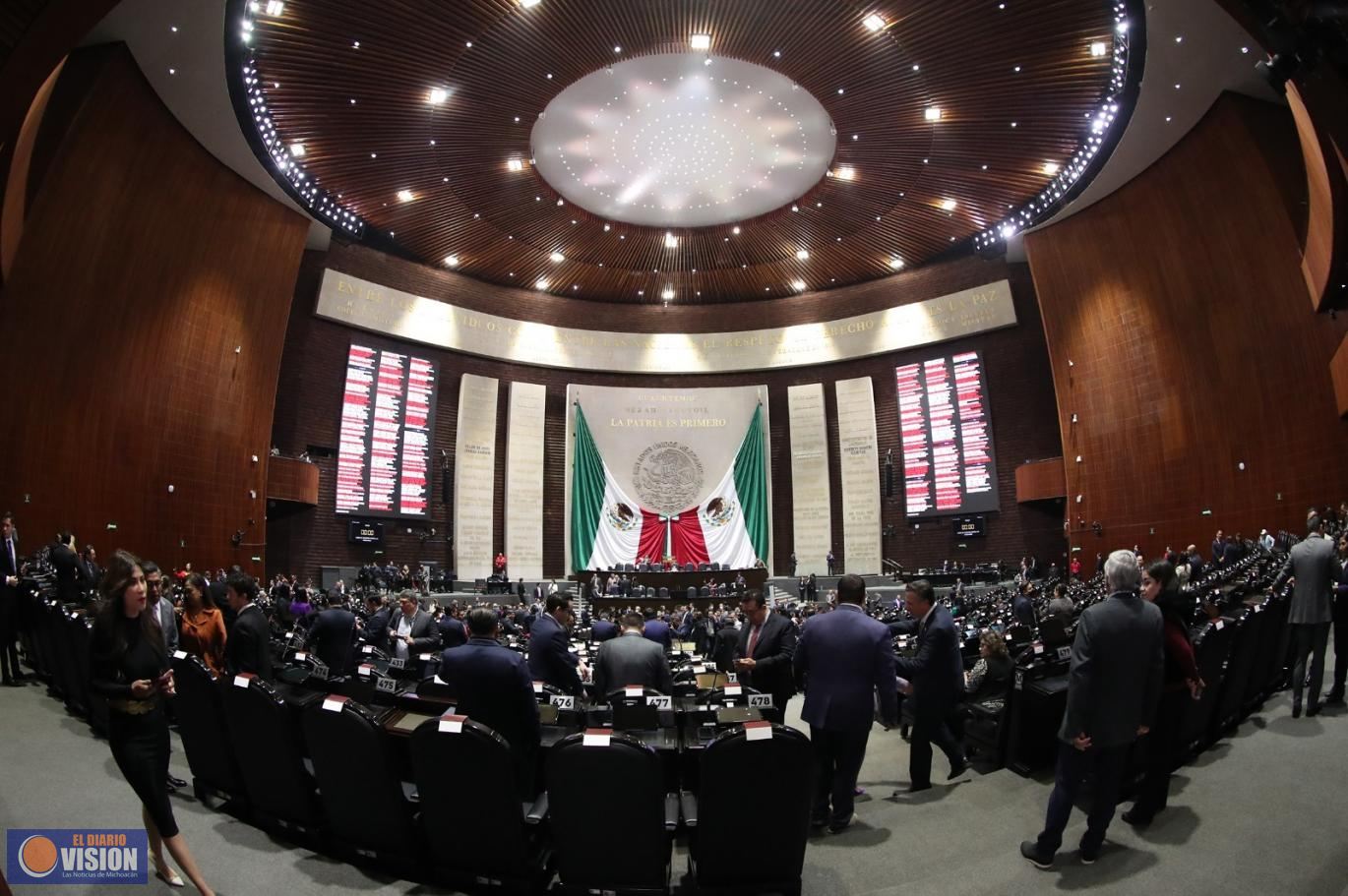 Cumple declaratoria de publicidad dictamen que expide Ley de Protección a Espacio Aéreo Mexicano