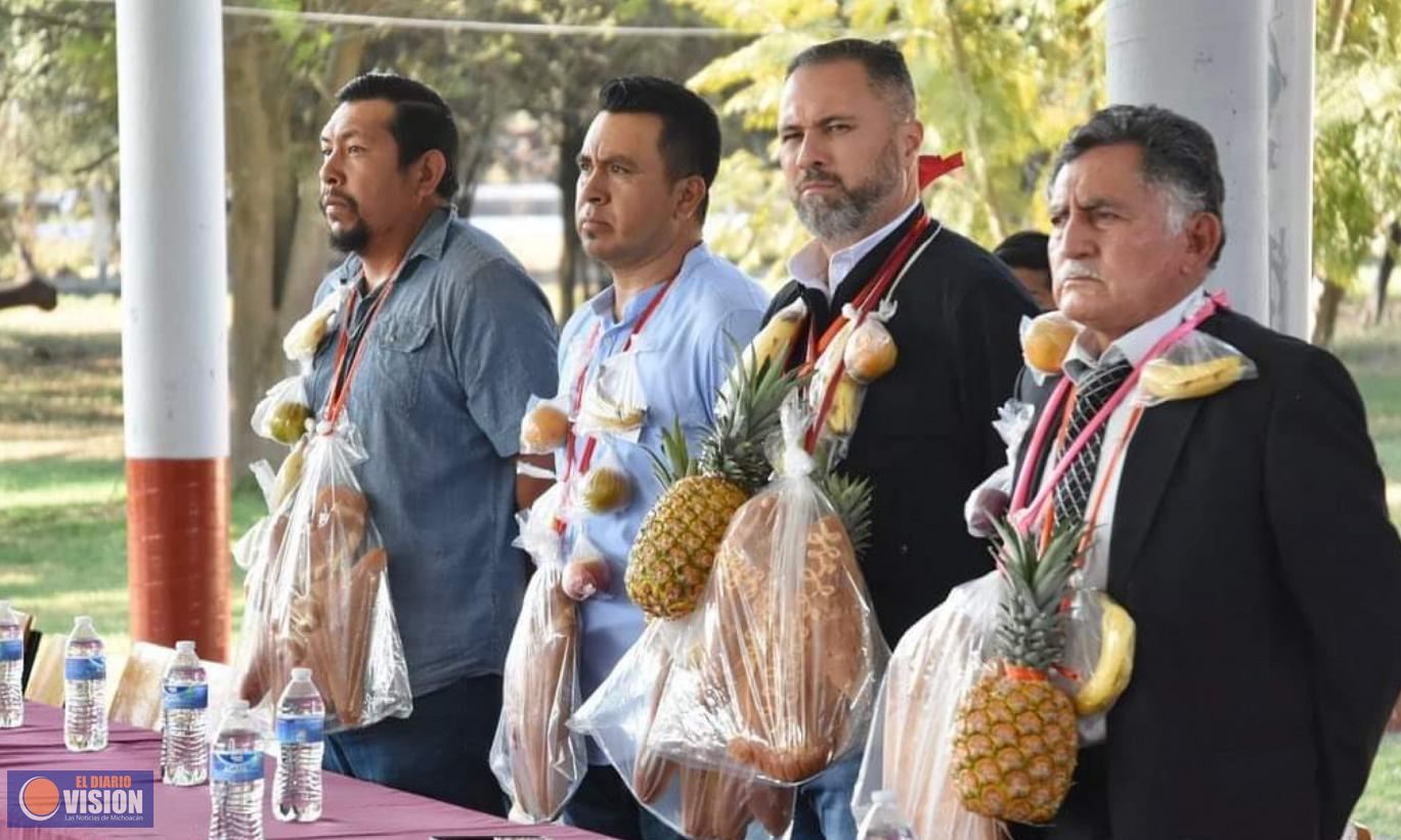 Reitera Luis Felipe apoyo a la educación, visita escuelas del municipio 