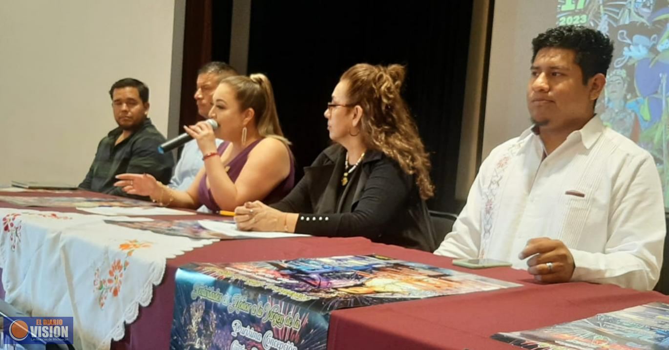 Convite de mojigangas recorrerá las calles de Cuitzeo